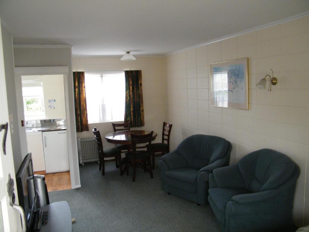 Colonial City Motel Hamilton Ruang foto