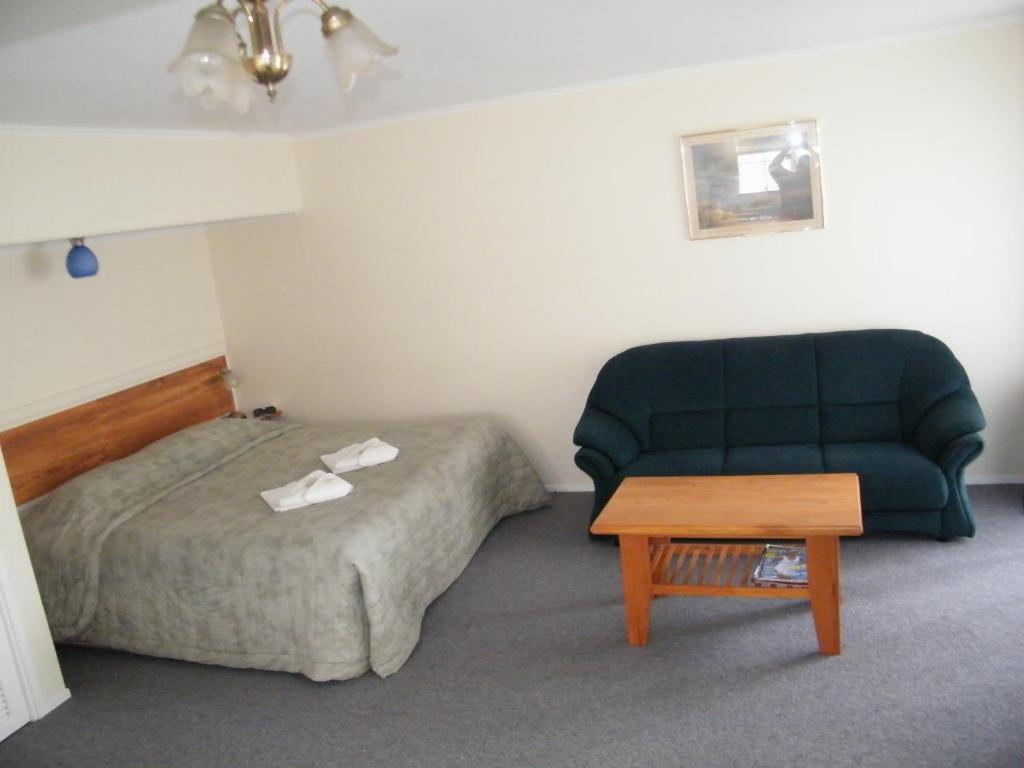 Colonial City Motel Hamilton Ruang foto