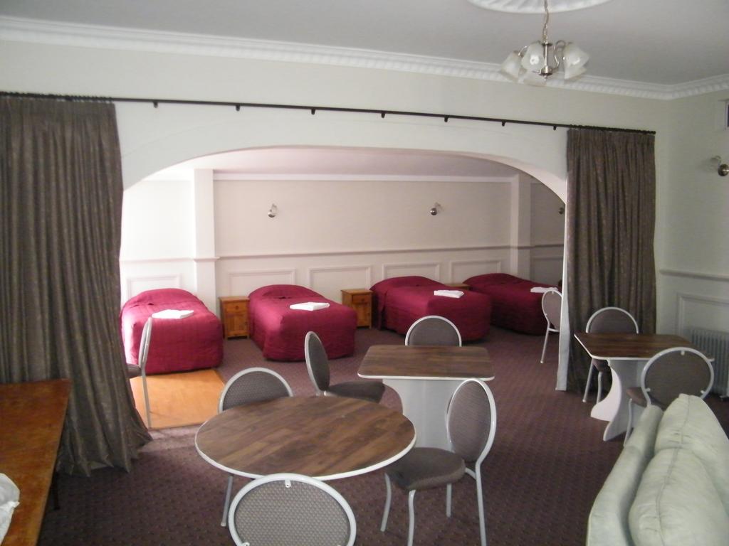 Colonial City Motel Hamilton Bagian luar foto