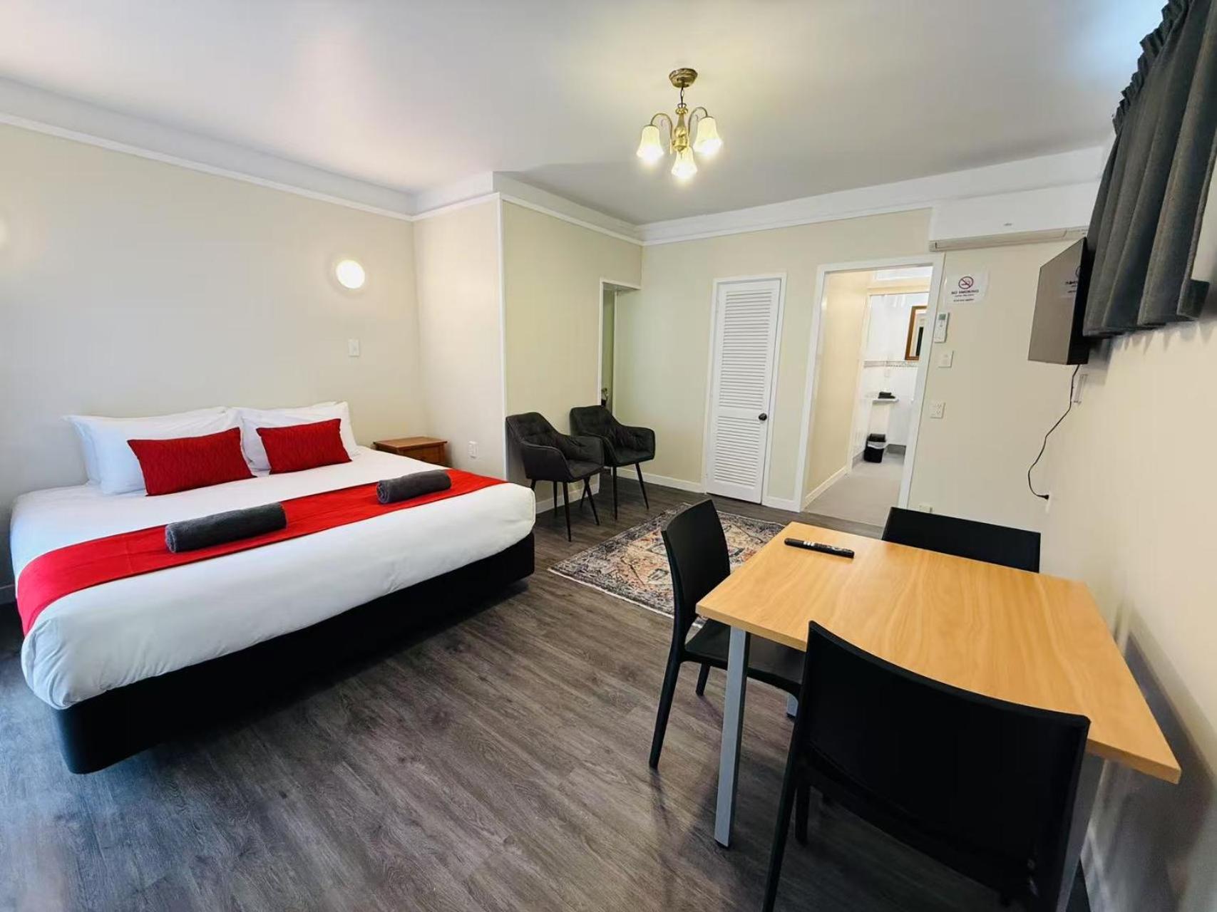 Colonial City Motel Hamilton Bagian luar foto